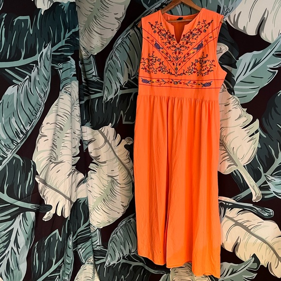 Hand dyed embroidered maxi dress - Picture 3 of 6